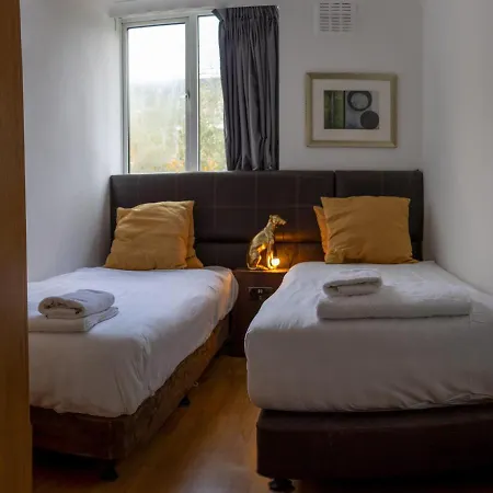 Вилла London - 4 Bed - Sleeps 8 - Garden - Pet Friendly Экстерьер фото