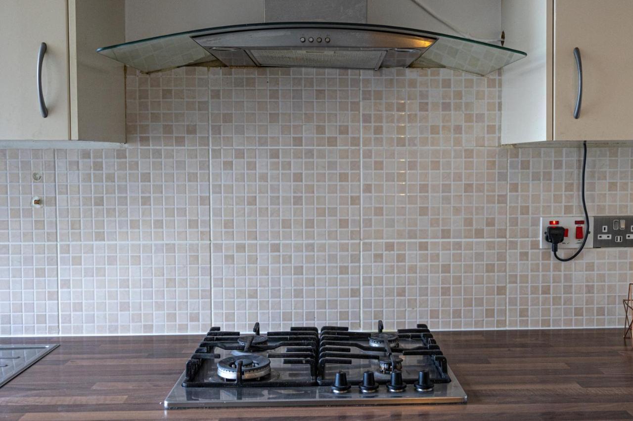 - 4 Bed - Sleeps 8 - Garden - Pet Friendly Дом отдыха *