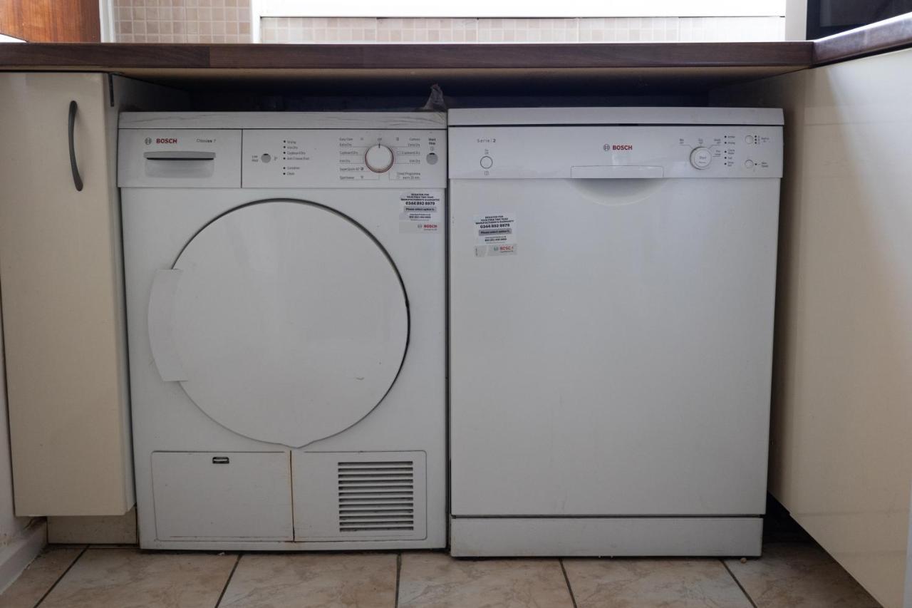 - 4 Bed - Sleeps 8 - Garden - Pet Friendly Дом отдыха