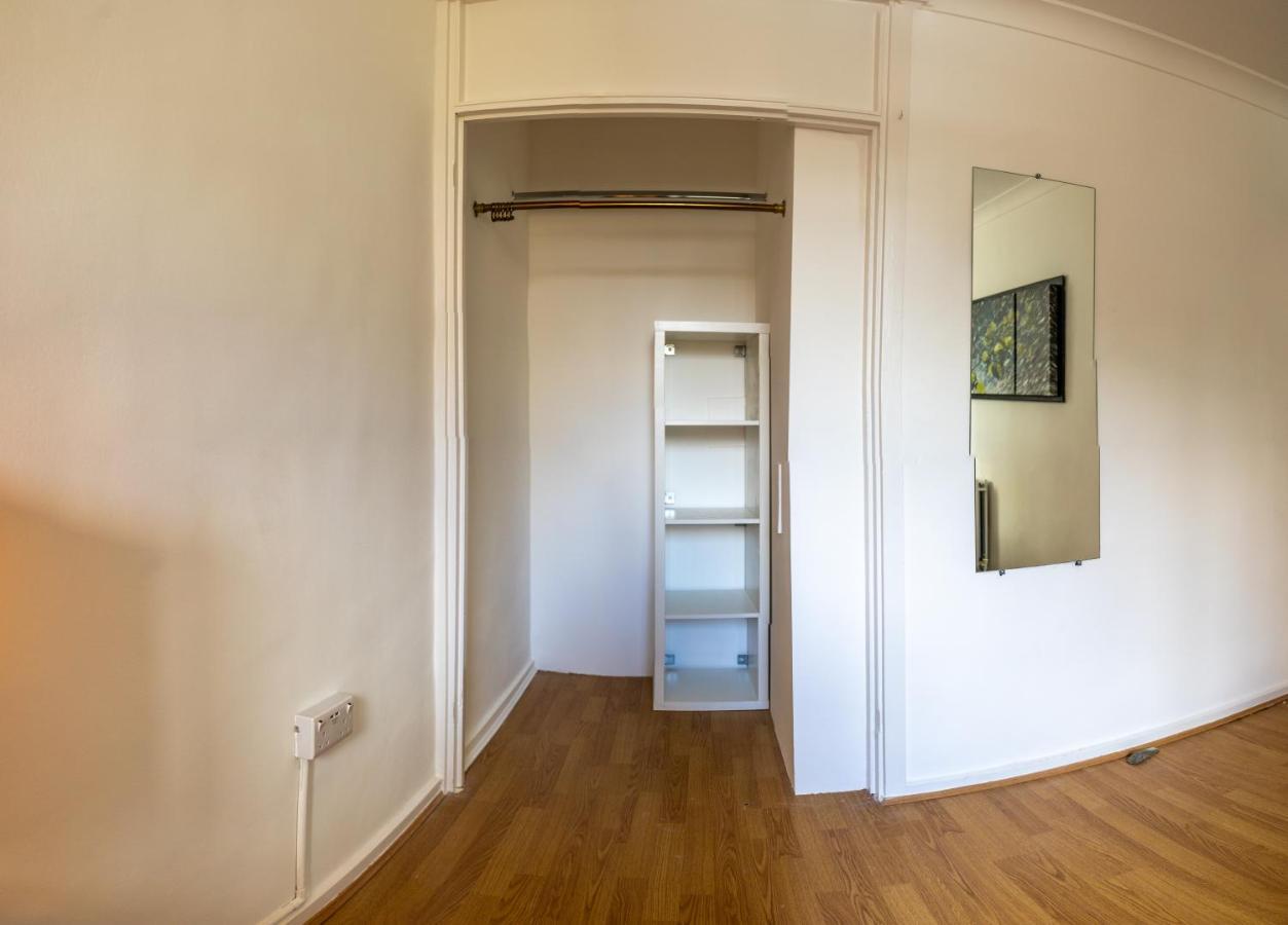 Дом отдыха - 4 Bed - Sleeps 8 - Garden - Pet Friendly